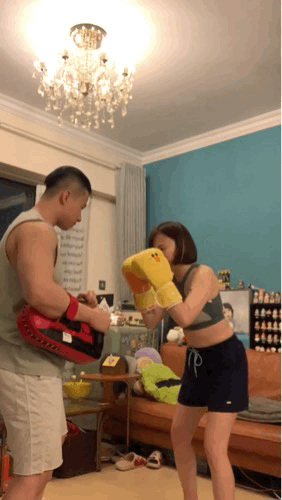 瘦肩薄背一个适合懒人的有效瘦身法（无广）凯时尊龙人生就是博每天半小时在家就能无痛(图29)